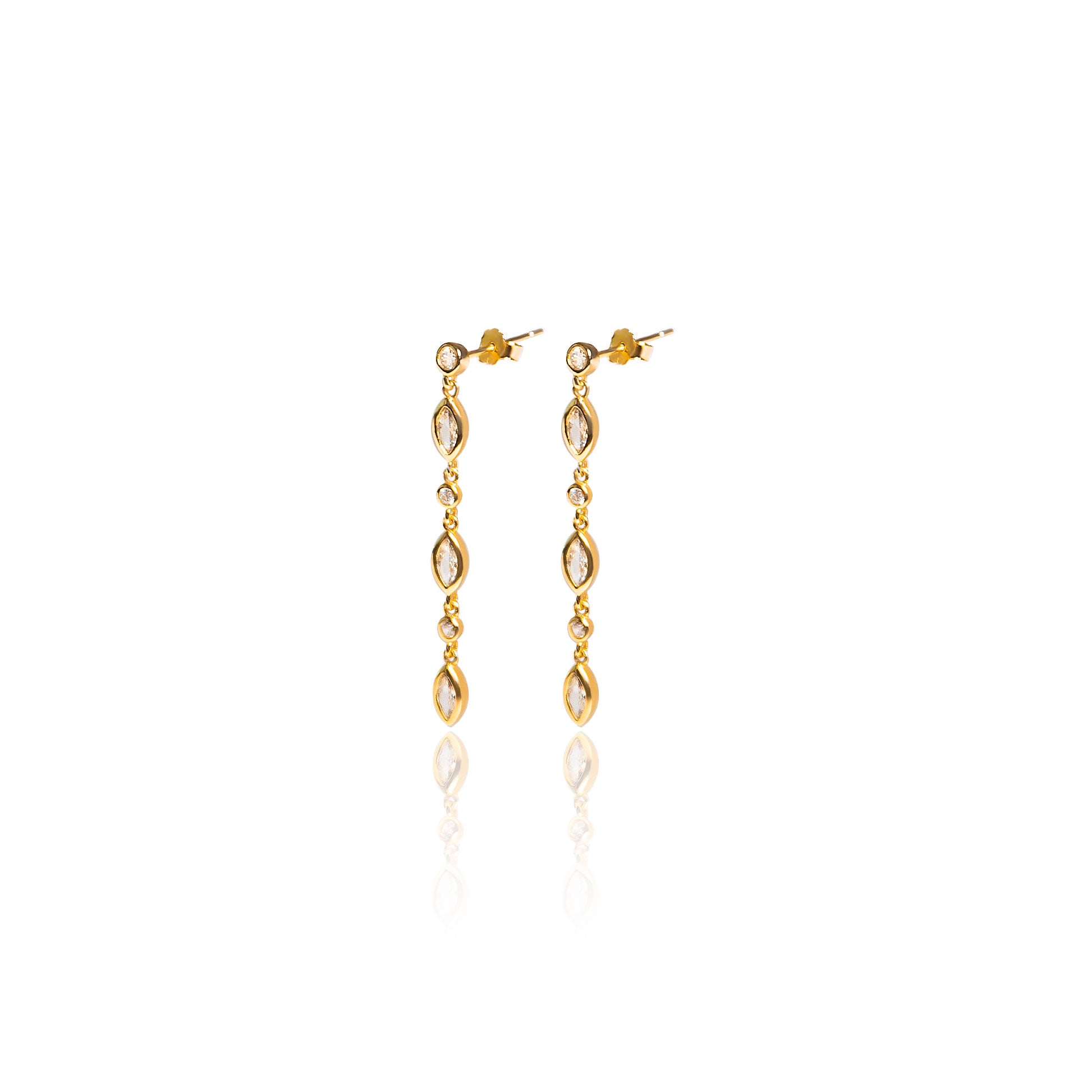 Looking for the perfect, glam and chic dangly earrings? Look no further. Featuring sparkly cubic zirconia (CZ) stones, our GINGER EARRINGS are light, don't weigh down your ears and instantly dress up any outfit.  18k gold plated on 925 sterling silver Length: 39mm All the earrings come in a beautiful jewelry pouch.