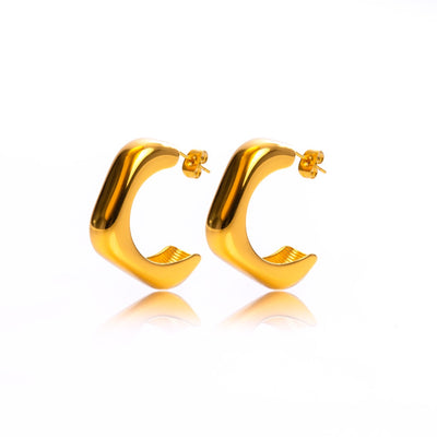 Effortlessly beautiful hoop earrings will sure to impress and get you a lot of compliments!  18k gold plated on stainless steel. Height 2.8CM This product is hypoallergenic and tarnish resistant. 
