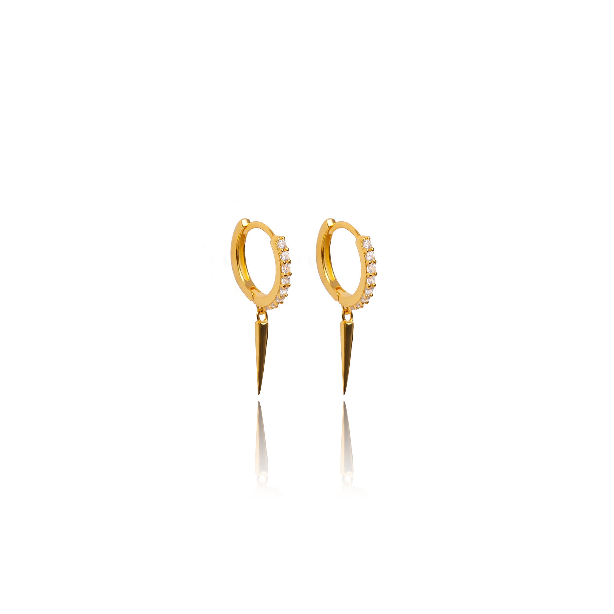 Our lightweight huggies make it easy and comfortable to wear.  It is very nice earring for the girl who love light earring.  18k gold plated on 925 sterling silver. Inner diameter: 8.05mm Length: 22.2mm This product is hypoallergenic and tarnish resistant.