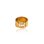 Thick golden chain accent on gold statement ring.The perfect everyday ring that adds a touch of texture and interest to any outfit.  18k gold plated on stainless steel. Available in size 6, 7, 8